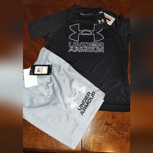 NWT (8) Boys Under Armour shorts outfit